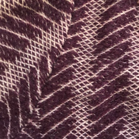 Cardigan - Picture 2 of 3